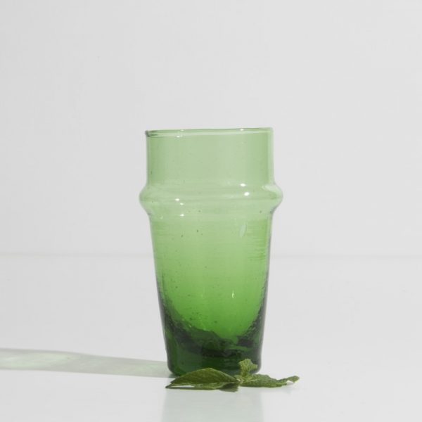 Kessy-beldi-trinkglas-aus-recyceltem-glas-B6-gruen.jpg