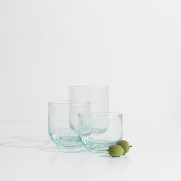 kessy-beldi-trinkglas-aus-recyceltem-glas-transparent-F1-F2-F3-c03.jpg