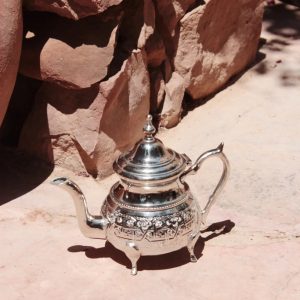 marokkanische-teekanne-traditionell