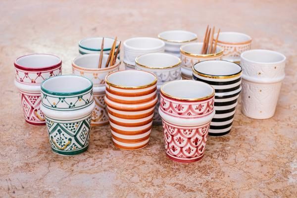 chabi-chic-tassen-und-becher-bunt