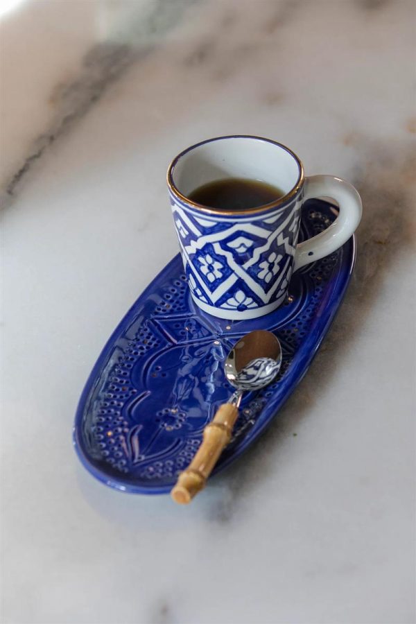 chabi-chic-handgemachte-servierplatte-servierteller-keramik-oval-bleu-majorelle-klein-1.png