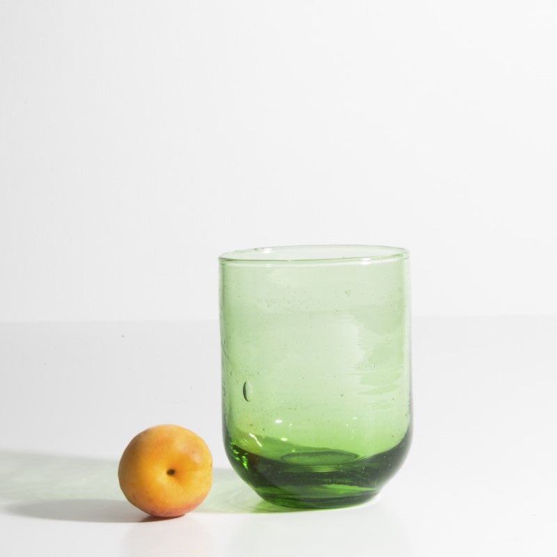 kessy-beldi-trinkglas-aus-recyceltem-glas-gruen-f3v.jpg