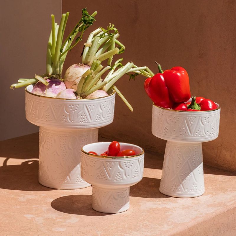 fruchtschale-weiss-und-gold-graviert