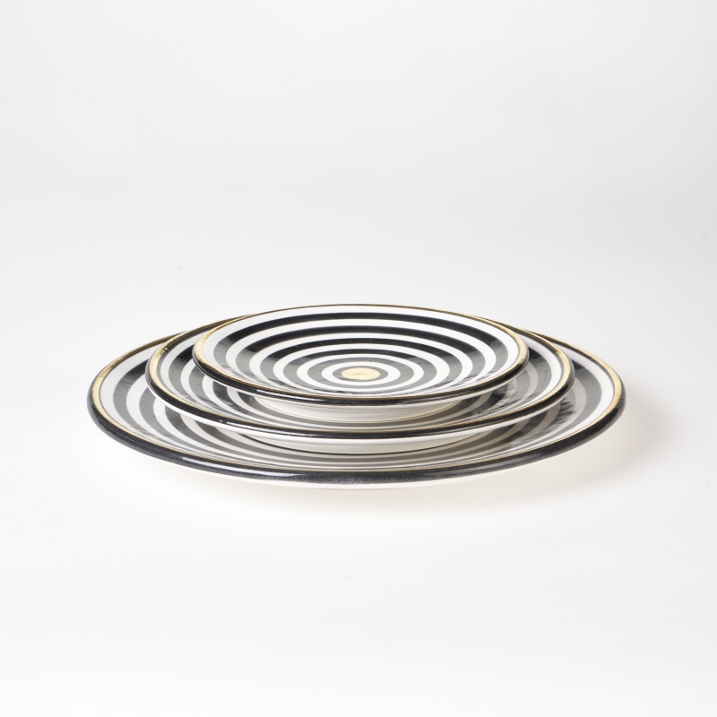 chabi-chic-teller-schwarz-gold-gestreift.jpg